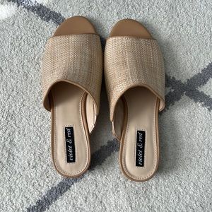 Woven slide sandals